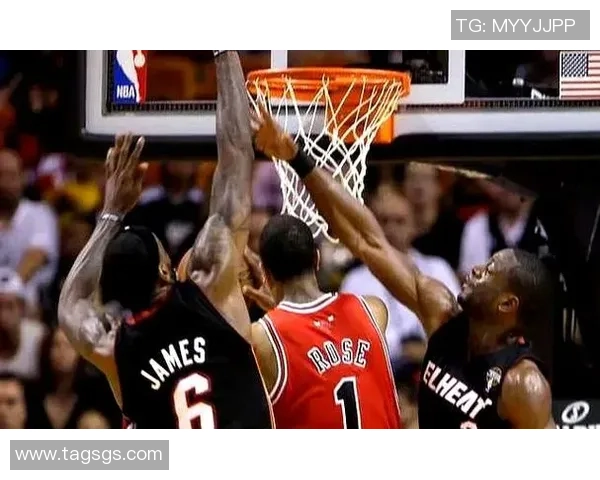 2015年NBA季后赛火箭与小牛激战回顾精彩瞬间与战术解析 2015年NBA季后赛火箭与小牛激战回顾精彩瞬间与战术解析