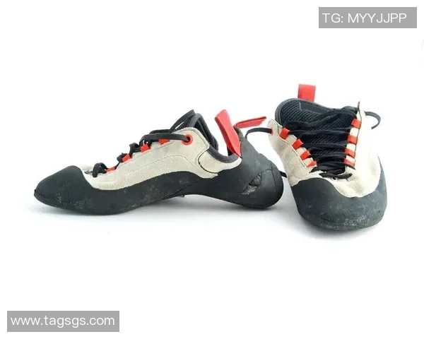 街舞装备选购指南：如何选择适合的攀岩鞋提升舞蹈表现